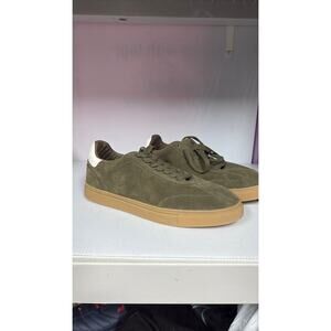 Express mens olive green shoes size 11